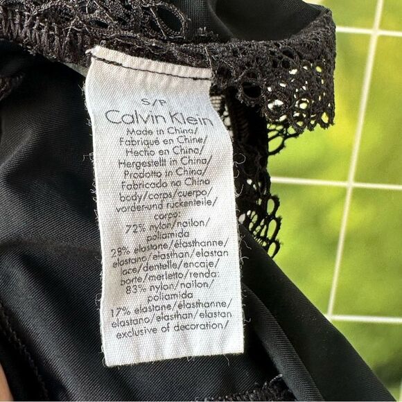 Calvin Klein Black Lace Bodysuit Sz S - Picture 7 of 7